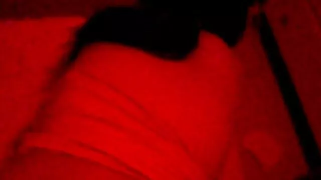Ízletes külsejű leszbikus Karina White megeszi amatőr erotikus videók szexi haverja, Kortney Kane dögös piáját
