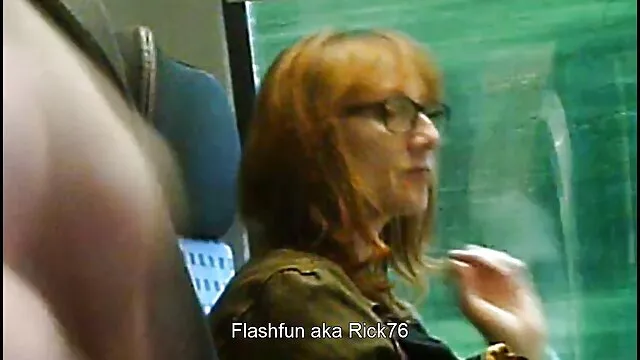 A piszkos kurva, Kelly Wells pornó videó oldalak nagy terhet nyelt le mélytorkú szopás után