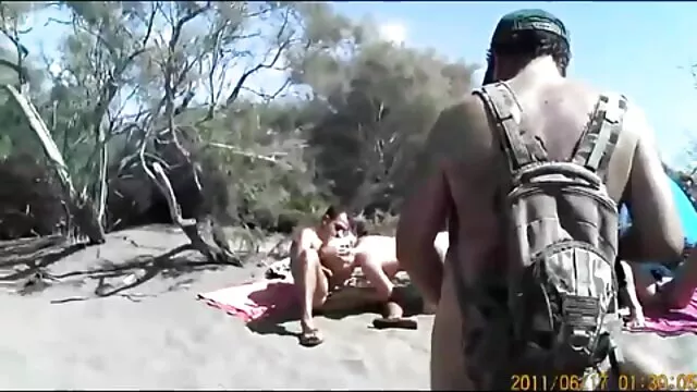 A mocskos csaj Pamela Morrison szopást ad a dögös POV pornó videó oldalak videóban