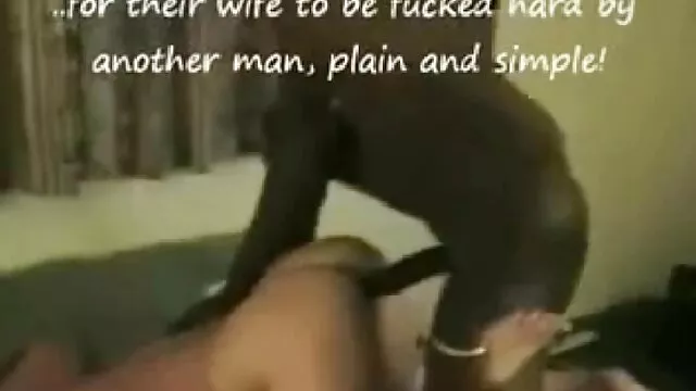Zamatos lány ízletes lábujjakat szoptat, miközben párás leszbikus előjátékot ingyen porno hub játszik