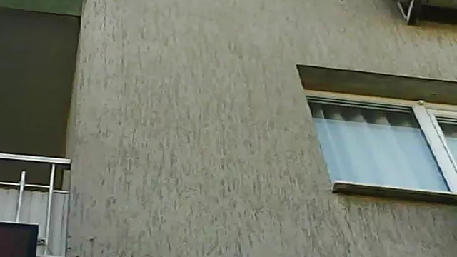 Torrid barna ingyen porno video hottie ad szilárd szopást és lovagol kemény fasz a tetején