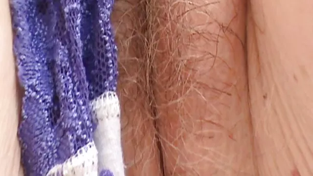 Karcsú tinilány szopás nagy fekete kakas izgalmas interracial klip legjobb pornóoldal