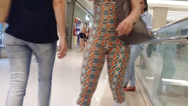 Öreg ingyen porno video néni szopja kemény dong a kanos stud piszkos, öreg, fiatal pornó klipben